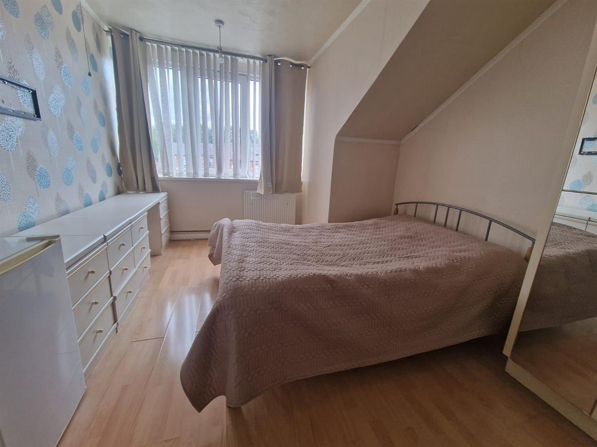 Photo of Tempest Road, room 1, Leeds