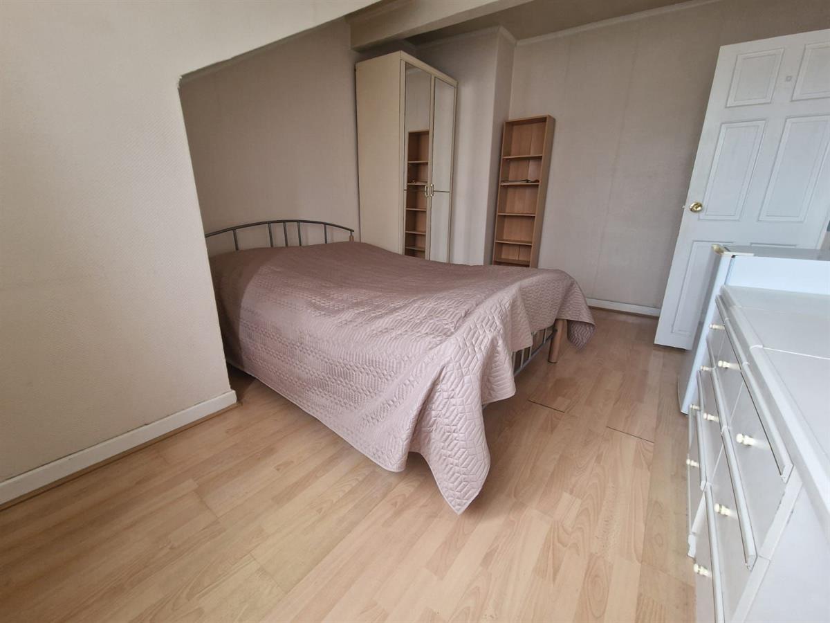 Photo of Tempest Road, room 1, Leeds