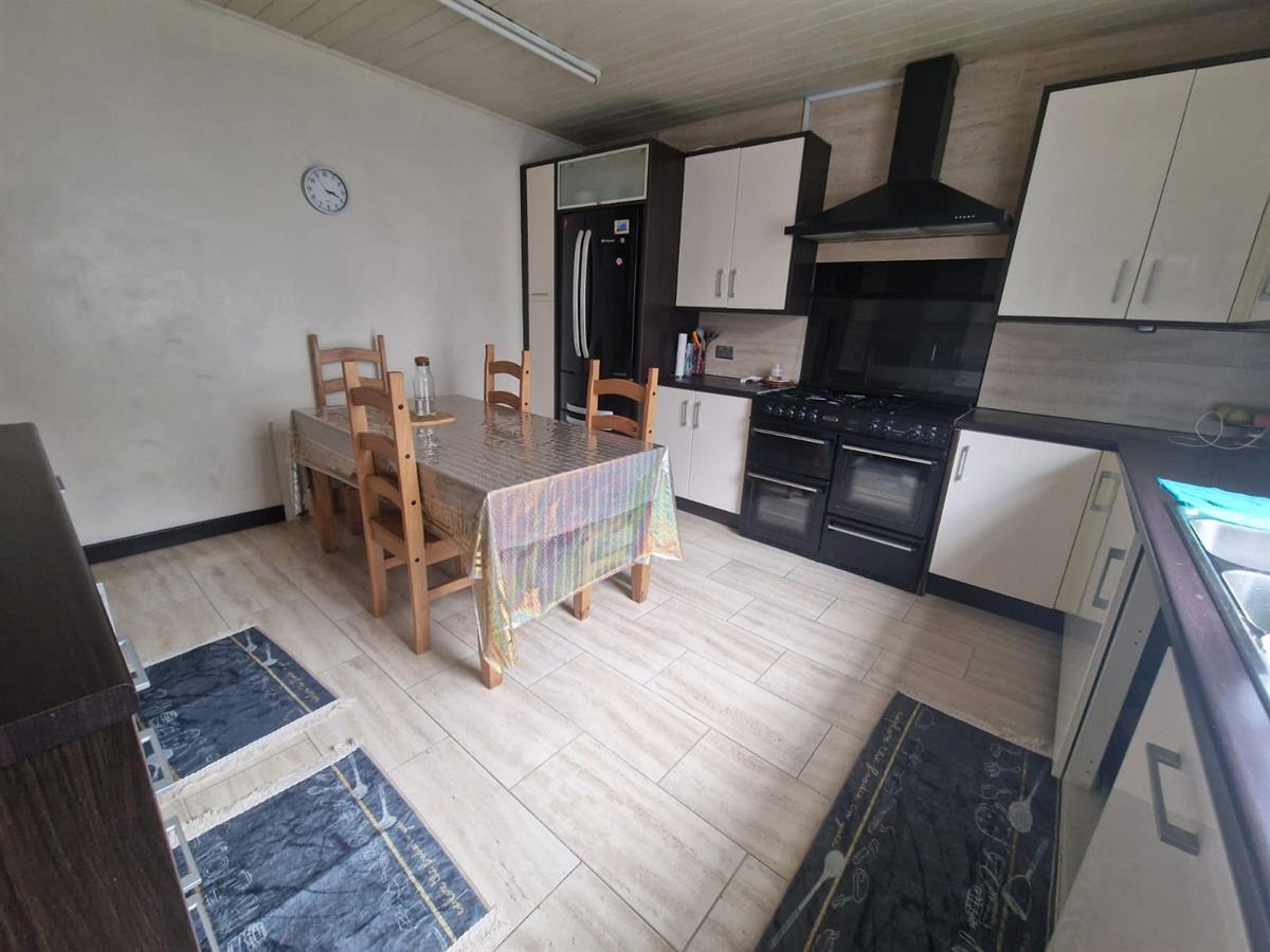 Photo of Tempest Road, room 1, Leeds